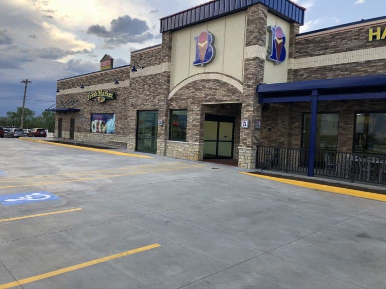 Fresh Ice Cream Dairy And Grocery Store In Blackwell Ok Braums